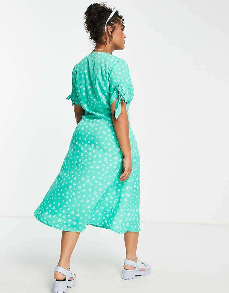 Dresses * | Wednesday'S Girl Curve V-Neck Midi Tea Dress In Green Floral For Women Green Blue Floral