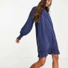 Dresses * | Wednesday'S Girl High Neck Mini Smock Dress In For Women Indigo Chambray