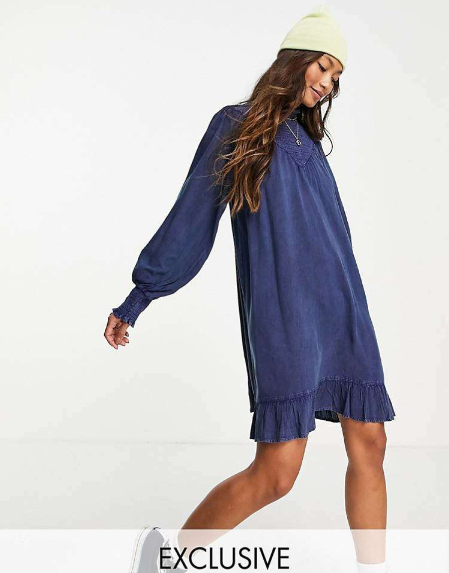 Dresses * | Wednesday'S Girl High Neck Mini Smock Dress In For Women Indigo Chambray