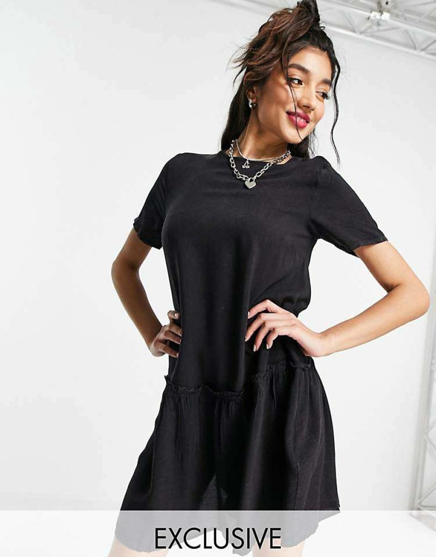 Dresses * | Wednesday'S Girl Mini Smock Dress With Peplum Hem In Vintage Wash Denim For Women Washed Black Denim