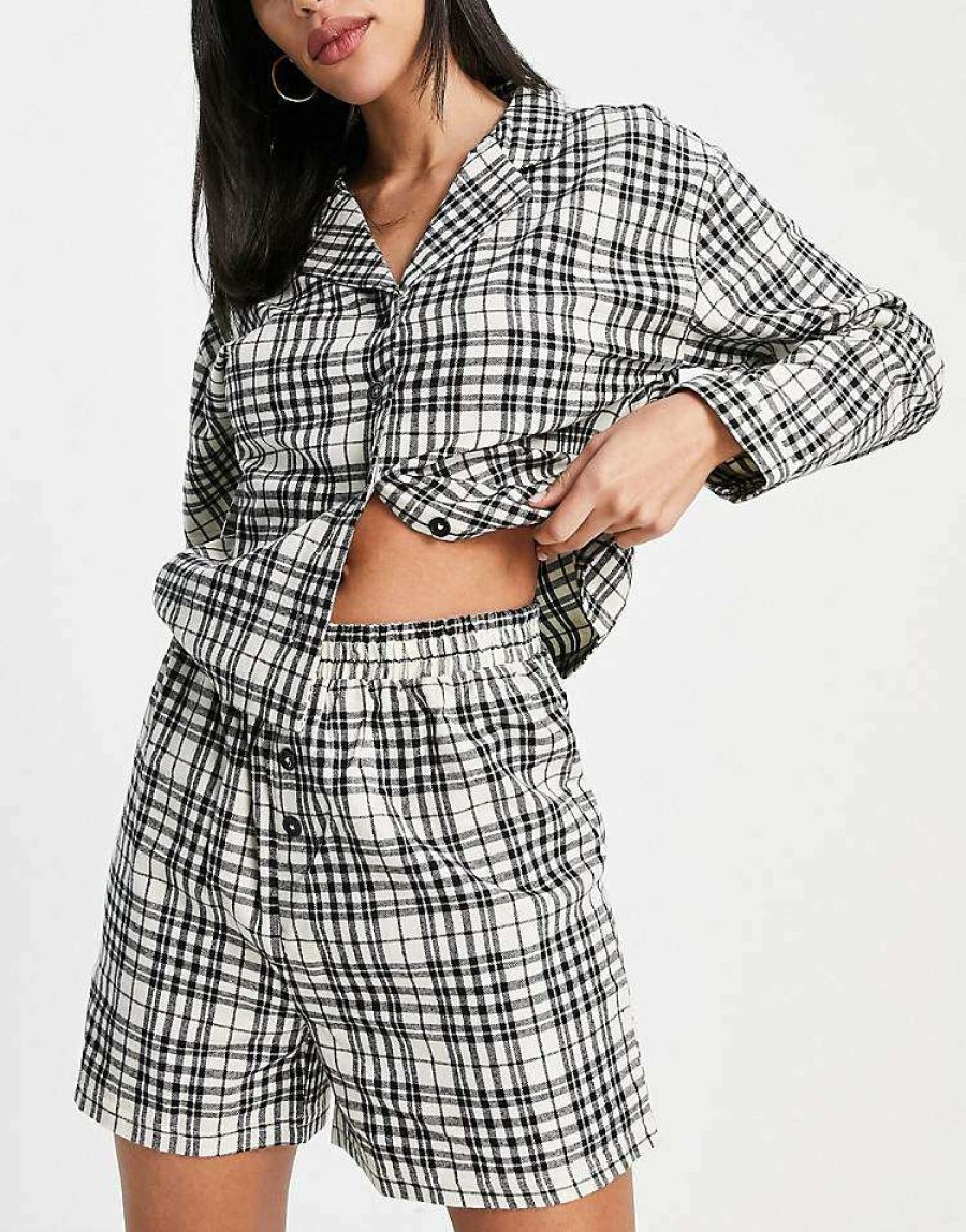 Underwear & Nightwear * | Wednesday'S Girl Long Sleeve Pyjama Shirt And Shorts Set In Vintage Check For Women Beige Check