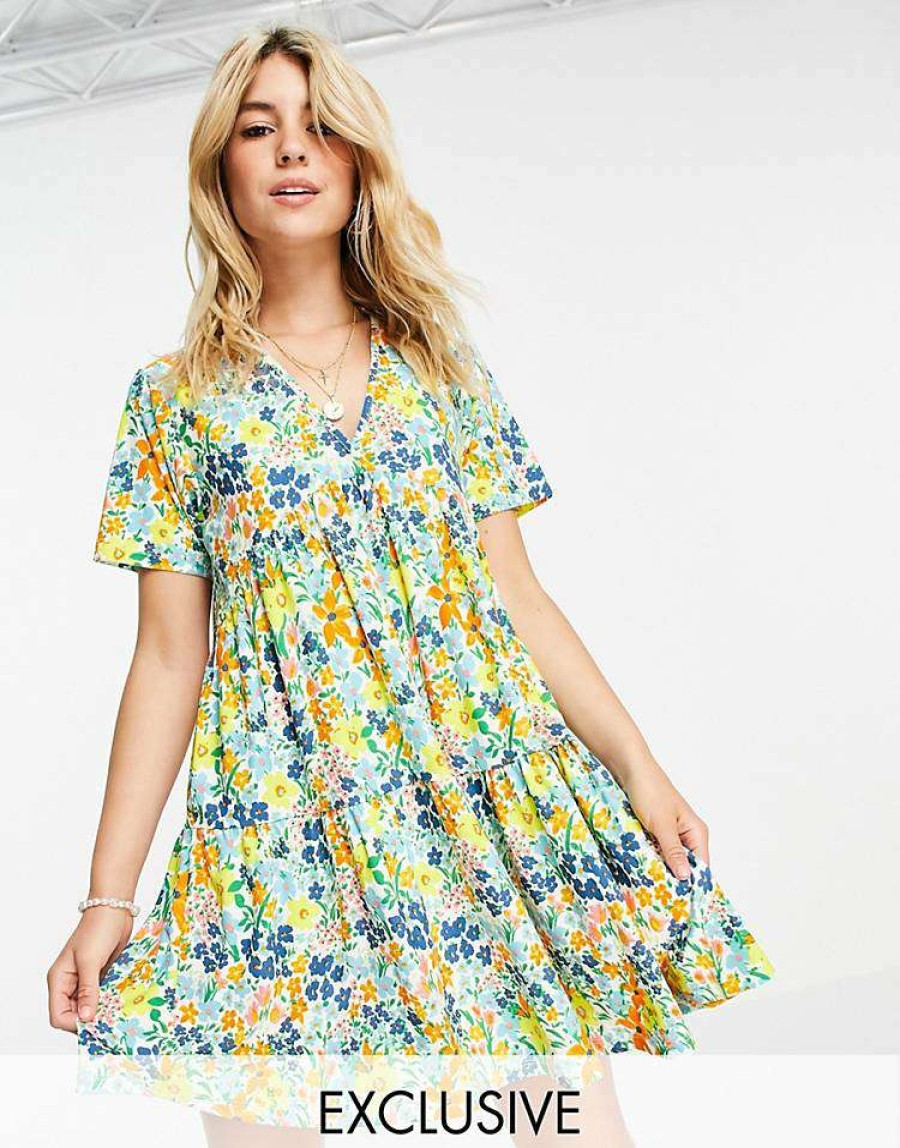 Dresses * | Wednesday'S Girl Mini Smock Dress With Tiered Skirt In Summer Floral For Women White Floral