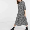 Dresses * | Wednesday'S Girl Midi Dress With Tiered Skirt In Monochrome Animal Print For Women Black White Animal