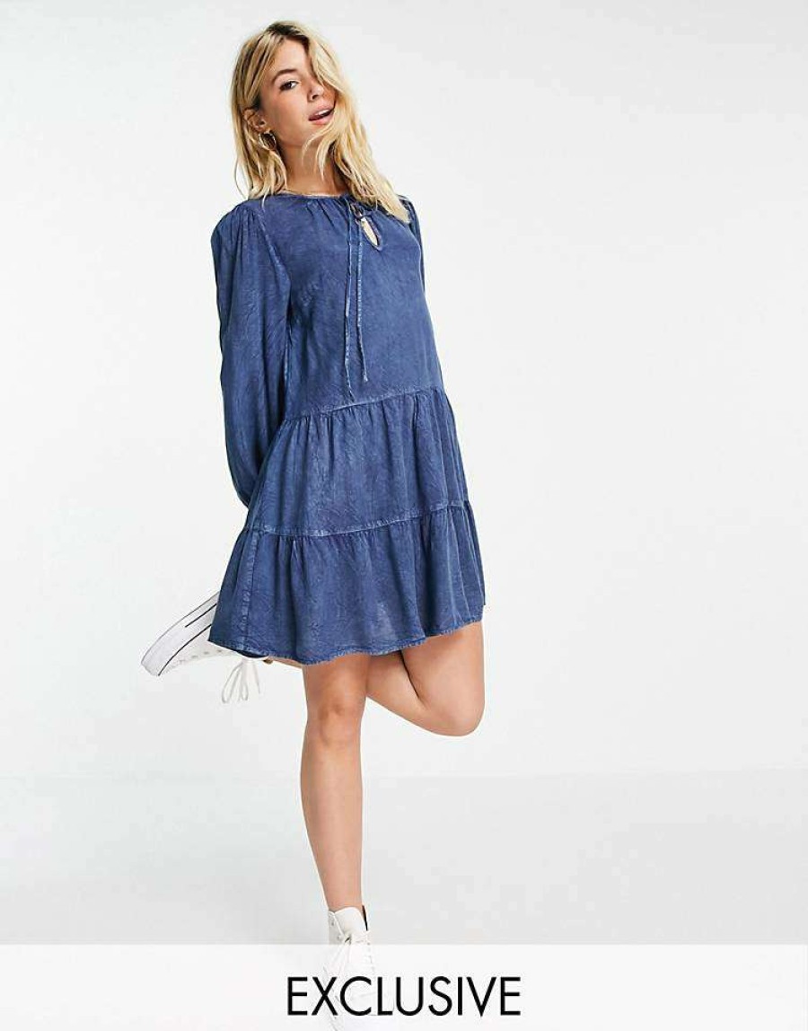 Dresses * | Wednesday'S Girl Mini Smock Dress With Tiered Skirt In Denim For Women Indigo Denim